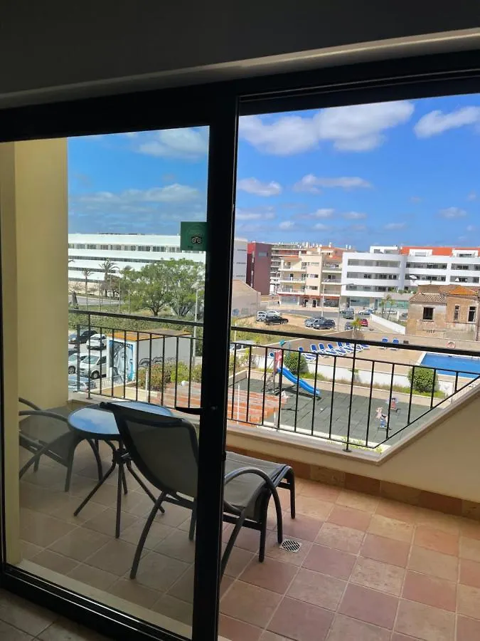 Lucas House 3 - Garden Apartment Lagos 0*,